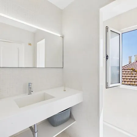 Apartman Luxurious Loft : Bridge-view Rooftop | By Airnest *