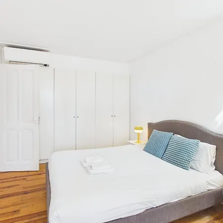 Apartman Luxurious Loft : Bridge-view Rooftop | By Airnest Lisboa