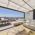 Luxurious Loft : Bridge-view Rooftop | By Airnest Apartamento