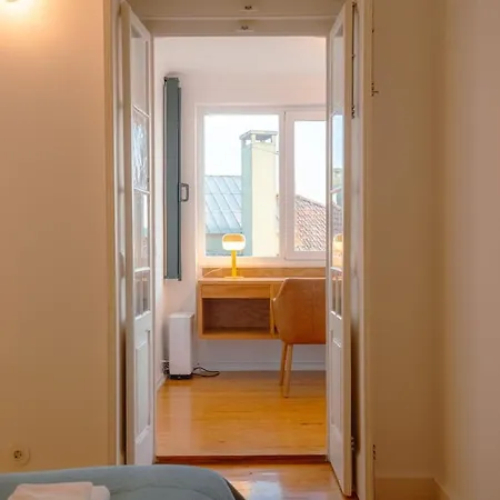 Luxurious Loft : Bridge-view Rooftop | By Airnest 公寓