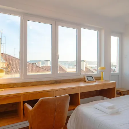 Luxurious Loft : Bridge-view Rooftop | By Airnest Lissabon