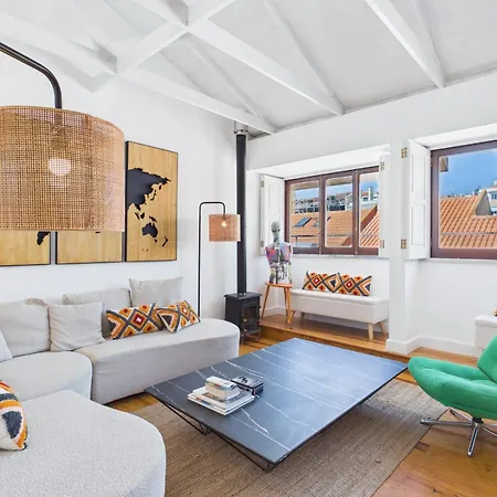 Luxurious Loft : Bridge-view Rooftop | By Airnest Apartamento