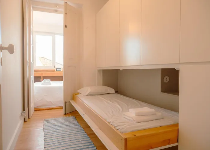 דירה Luxurious Loft : Bridge-view Rooftop | By Airnest