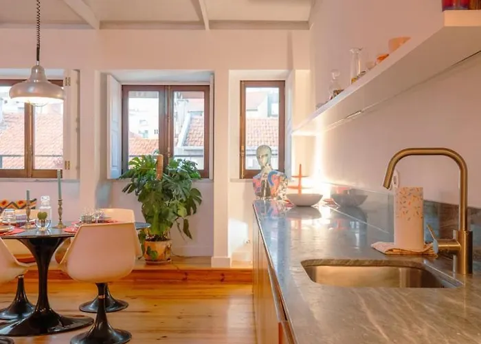 Luxurious Loft : Bridge-view Rooftop | By Airnest * ליסבון