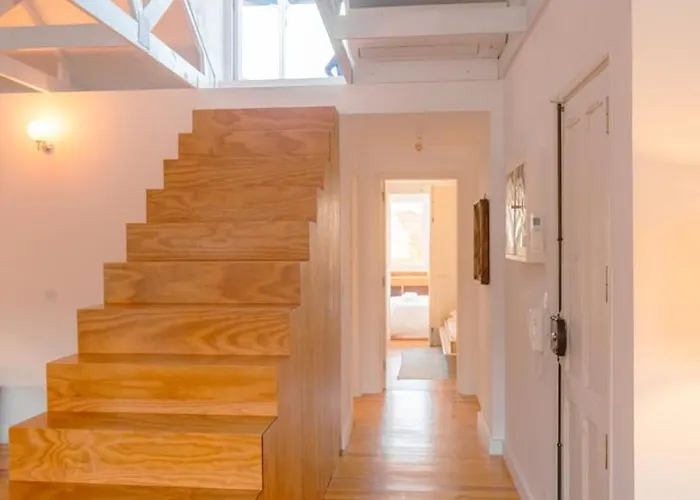 Luxurious Loft : Bridge-view Rooftop | By Airnest דירה