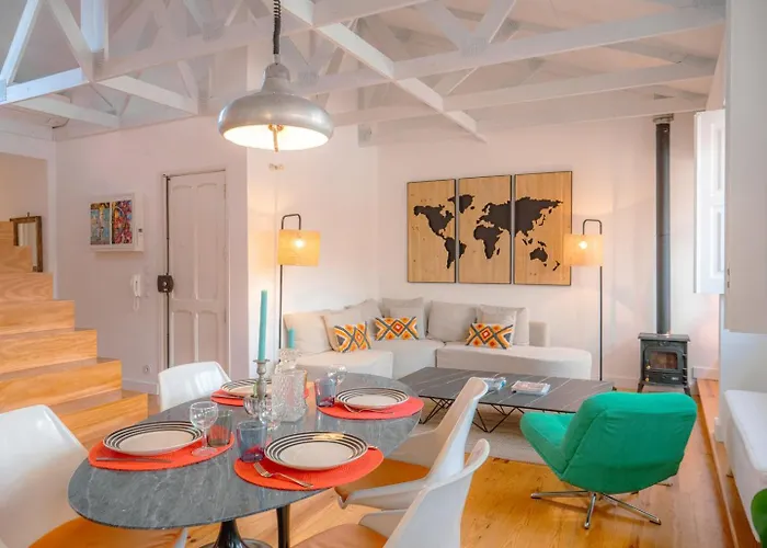 Luxurious Loft : Bridge-view Rooftop | By Airnest דירה ליסבון